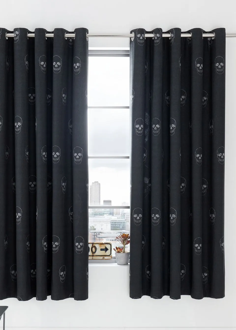 Catherine Lansfield Skulls Fully Reversible Eyelet Curtains