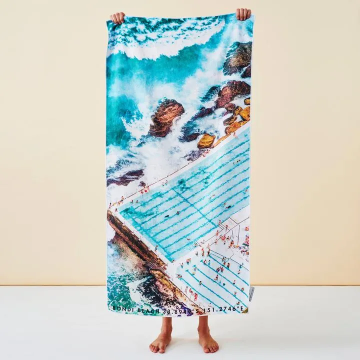 Destination Towels Icebergs Summer Sand Free Beach Towel