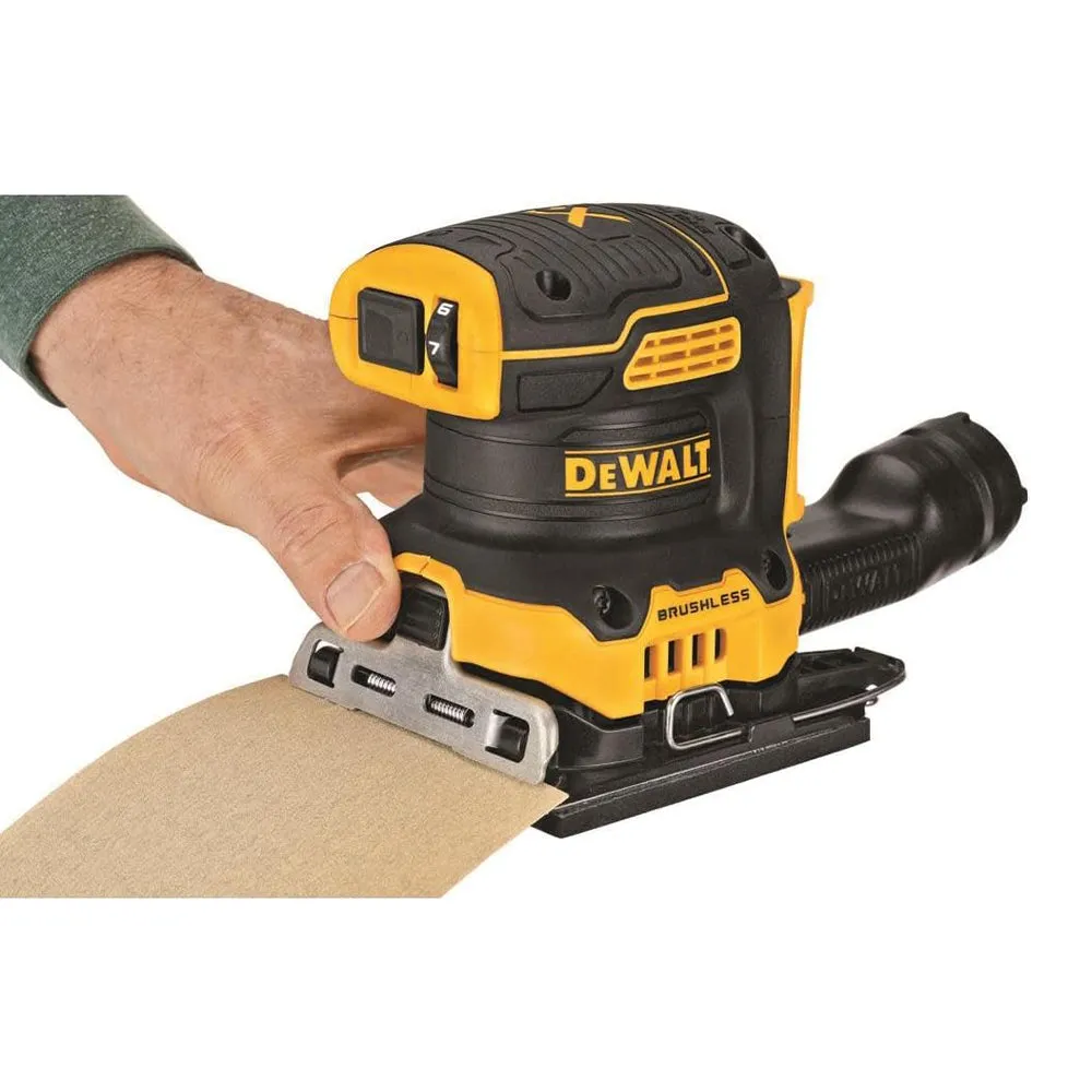 DeWALT 20V Max XR Cordless 1/4 Sheet Variable Speed Sander Kit (REFURB