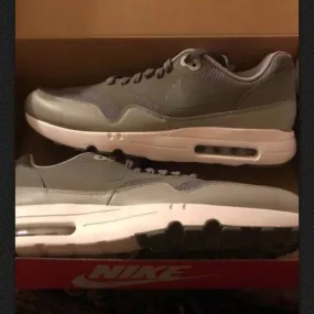 NIKE AIR MAX 1 ULTRA 2.0 ESSENTIAL