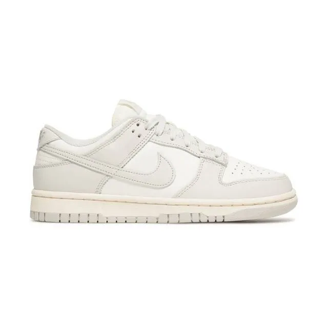 Nike Women's Dunk Low (Light Bone Sail/ Cashmere/ Pale I...