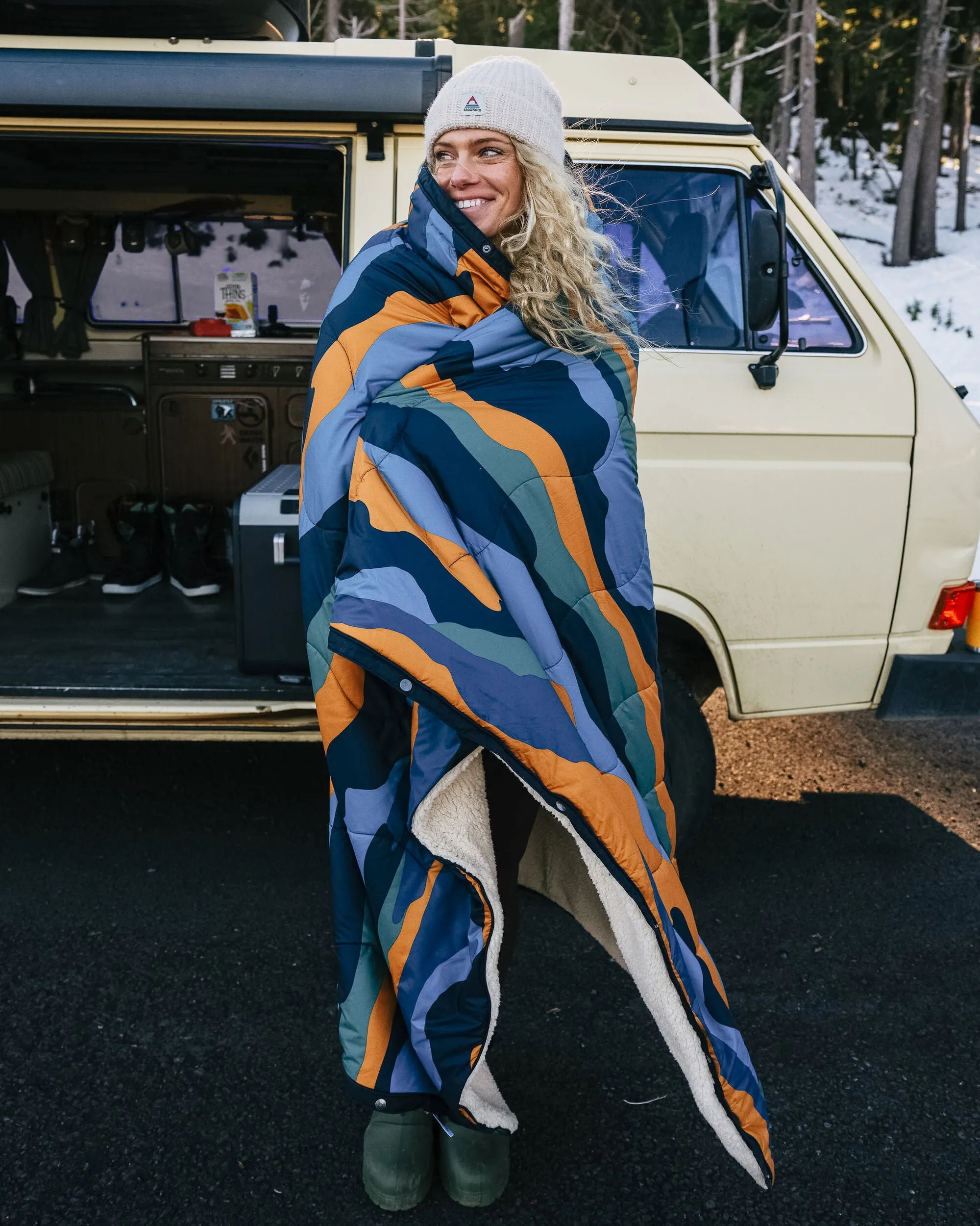 Nomadic Recycled Sherpa Blanket - Scenic Navy