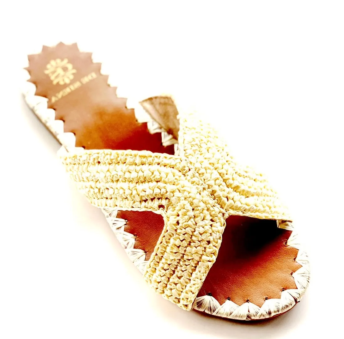 ZINIA NATURAL FLATS